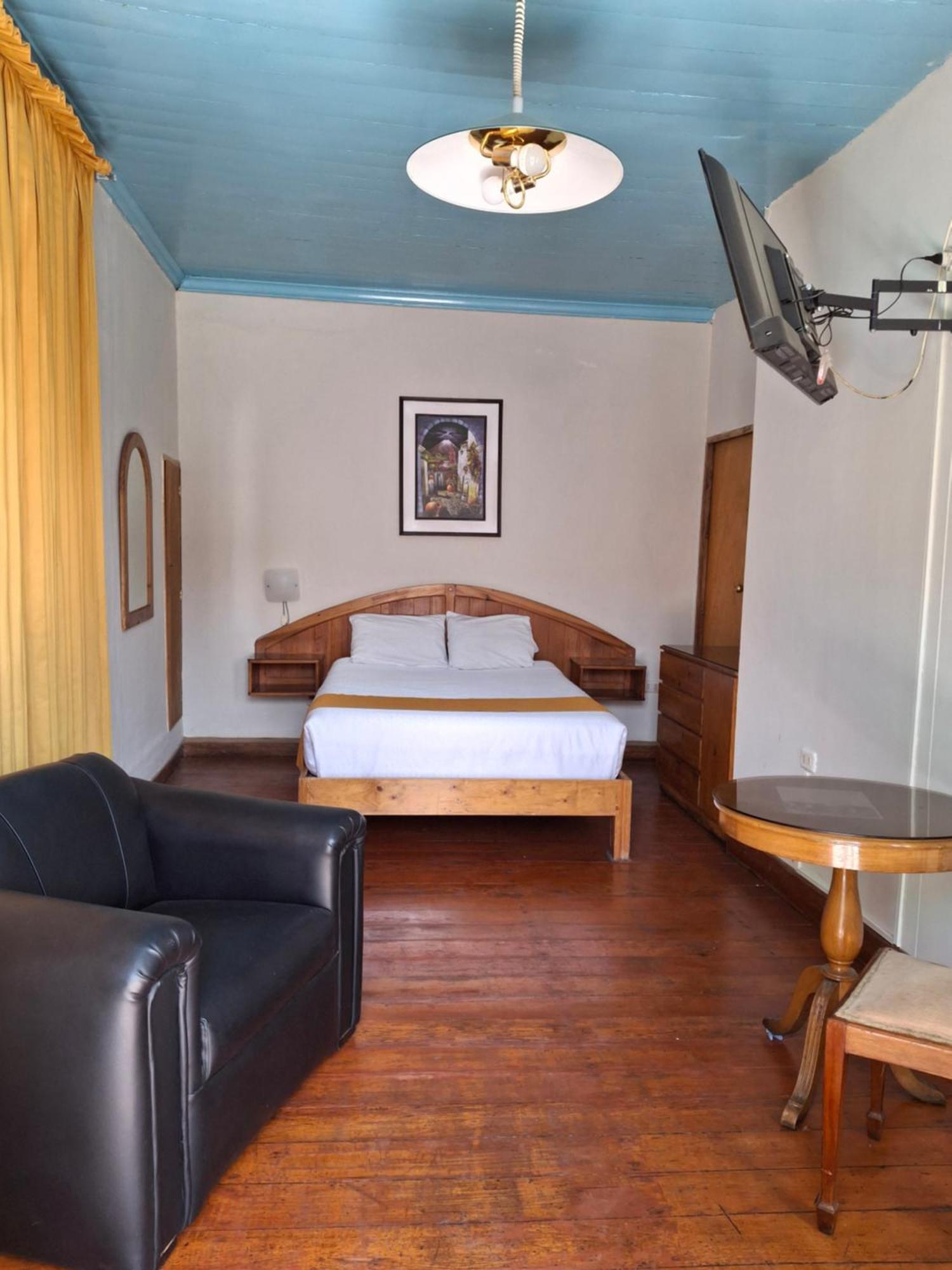 Hostal Lluvia De Oro Arequipa Exterior photo